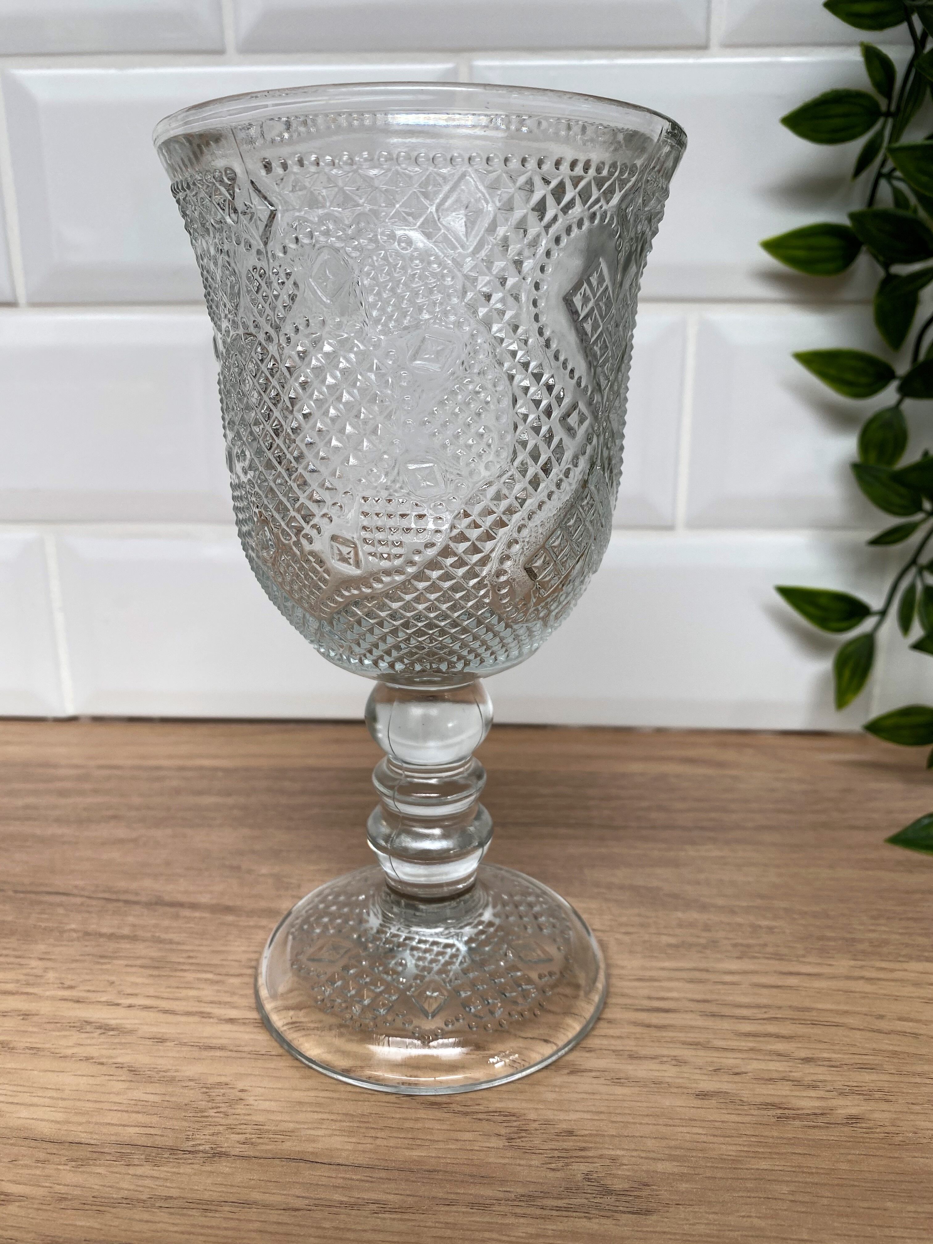 Moulded glass calice