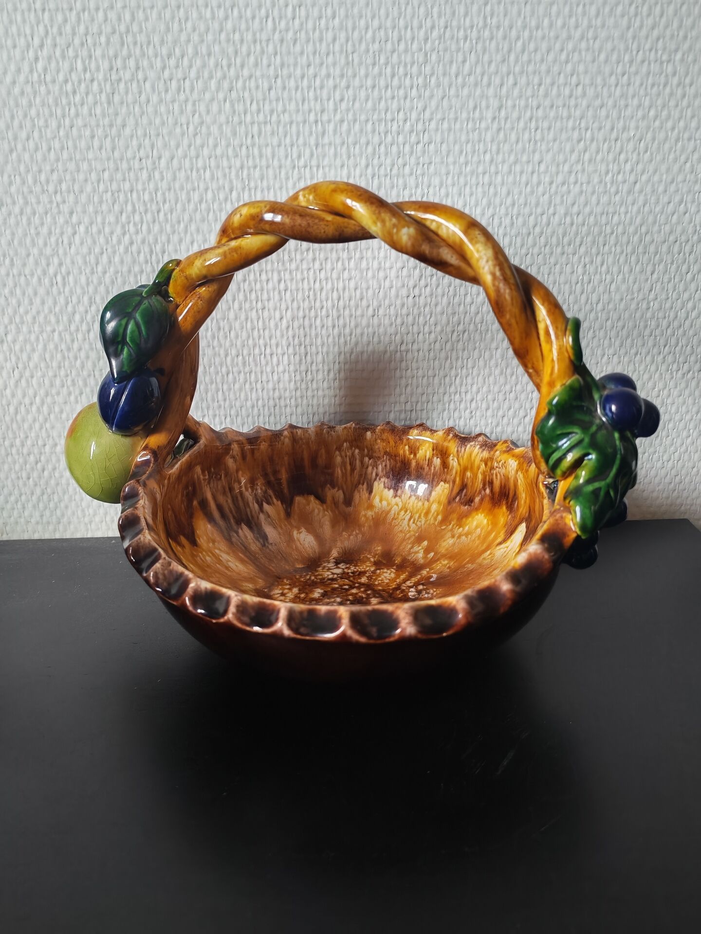 Ceramic fruit bowl in barbotine St Peter Graz Austria
