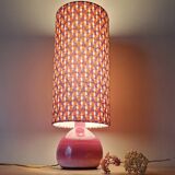 Duo lamp with raspberry ceramic base and vintage print lampshade