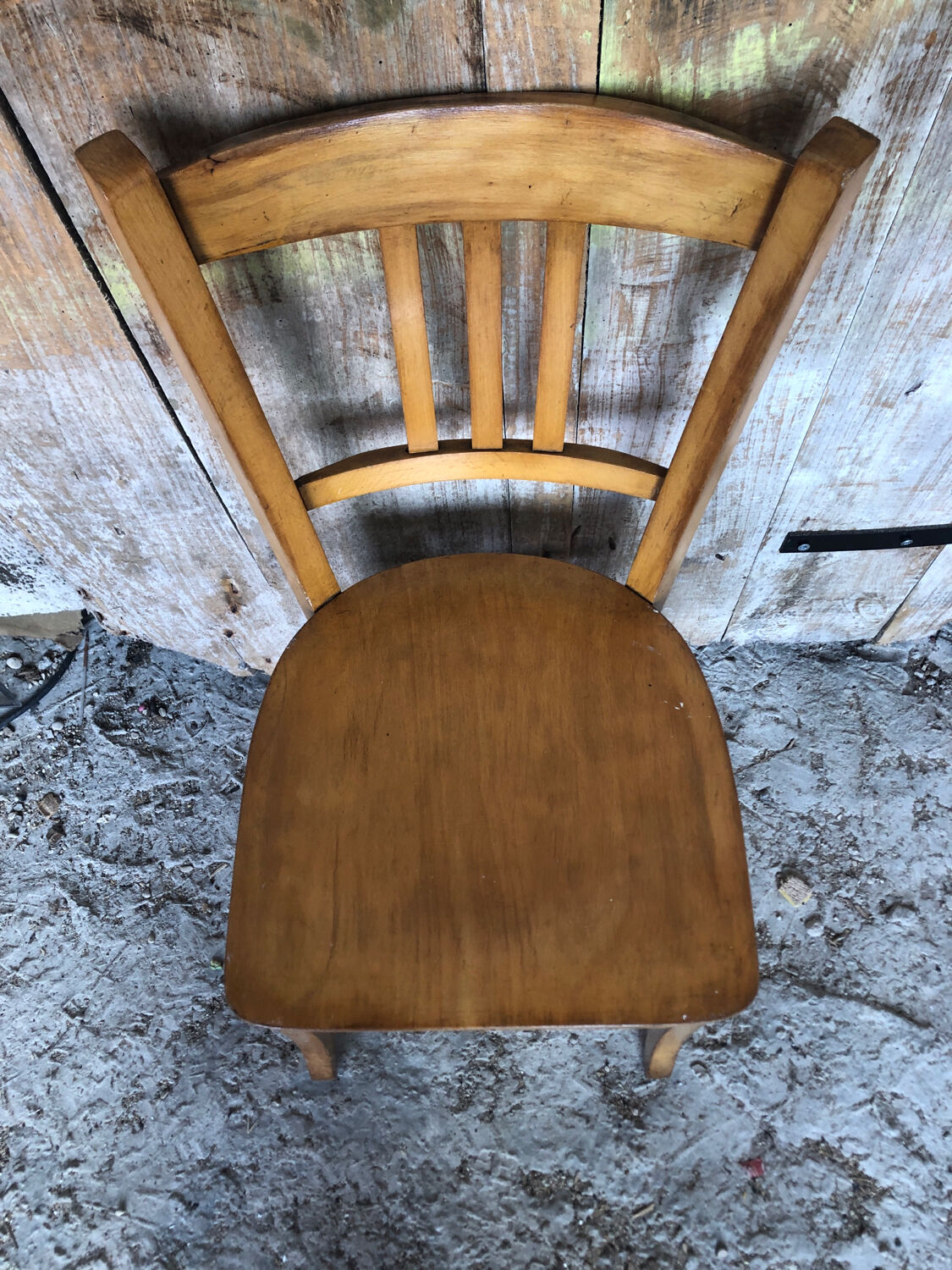 Chaise bistrot en bois clair années 70 vintage