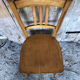 Chaise bistrot en bois clair années 70 vintage