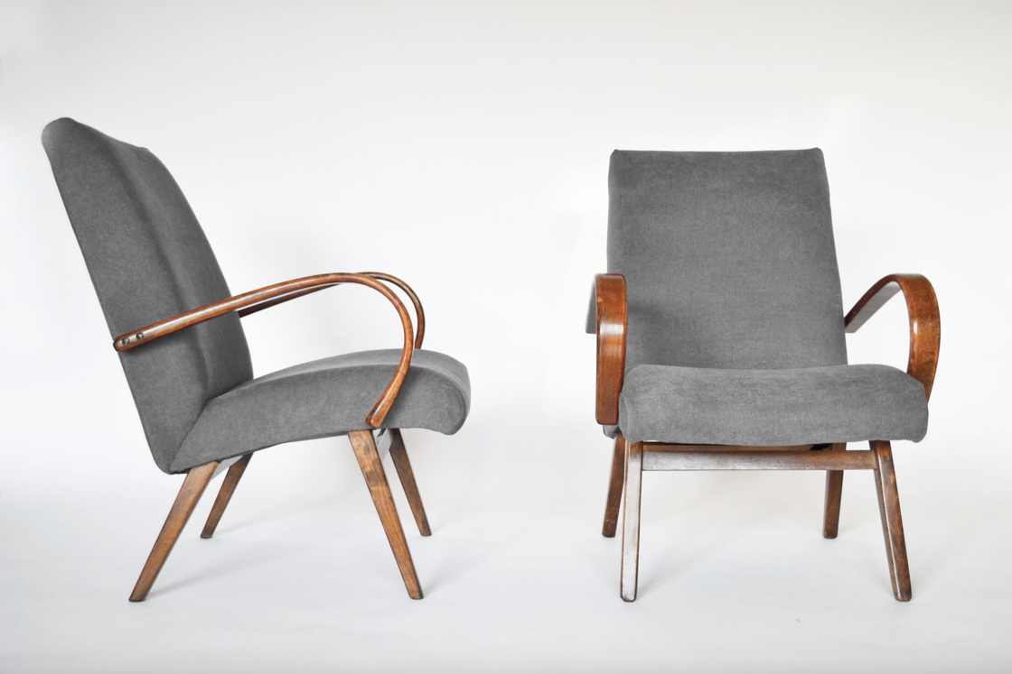 Pair of armchairs 53 by Jaroslav Smídek for TON, years 1960