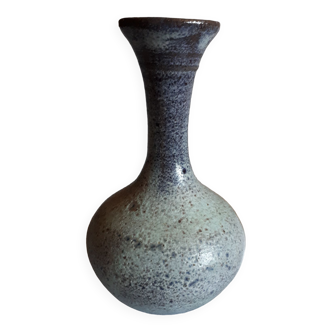 Ceramic vase