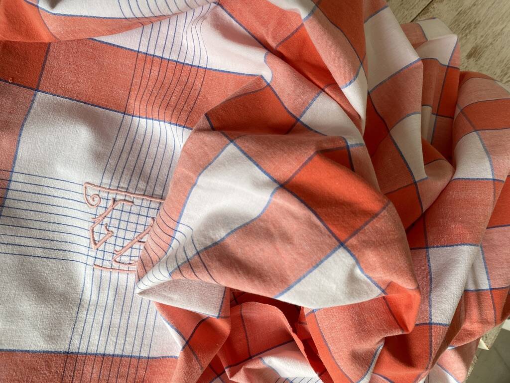 Tablecloth and 8 monogrammed Scottish napkins GB - 150x140 - cotton