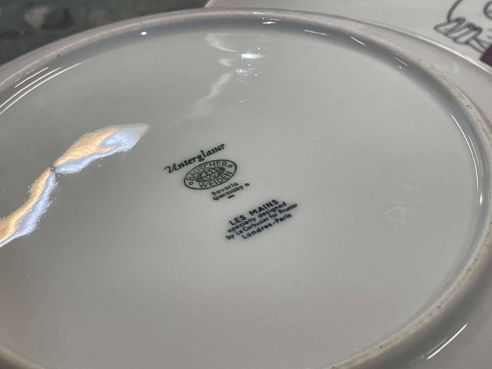 18-piece dinner service by Le Corbusier designed for Prunier restaurants