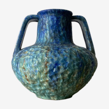 Blue amphora vase dyed nympheas