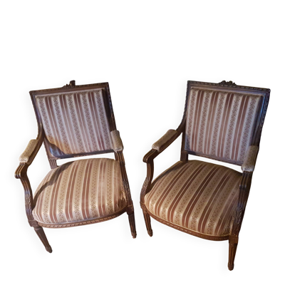 2 fauteuils style Louis XVI
