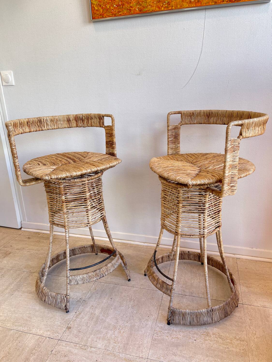 Paire Tabouret haut rotin – création Roger Coster, 1970