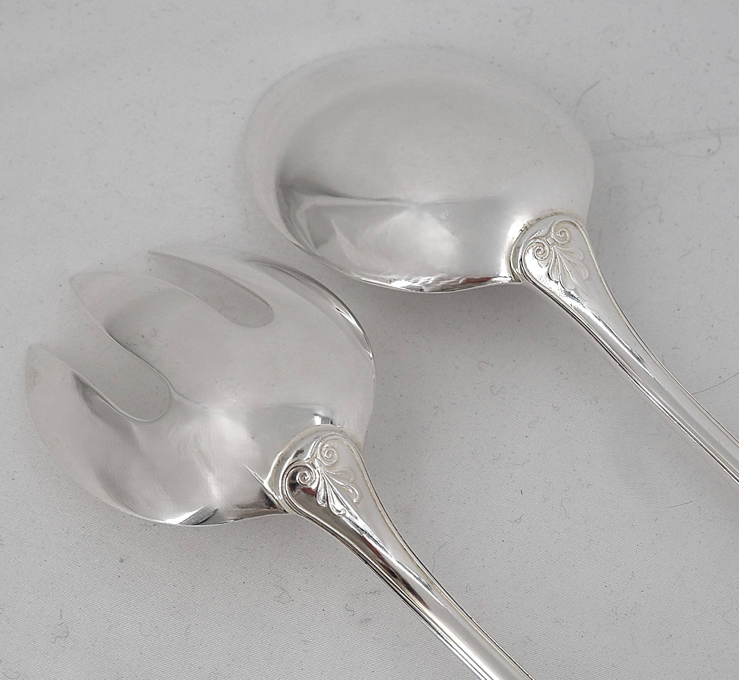 Christofle Malmaison, 2-piece salad serving set in silver-plated metal.