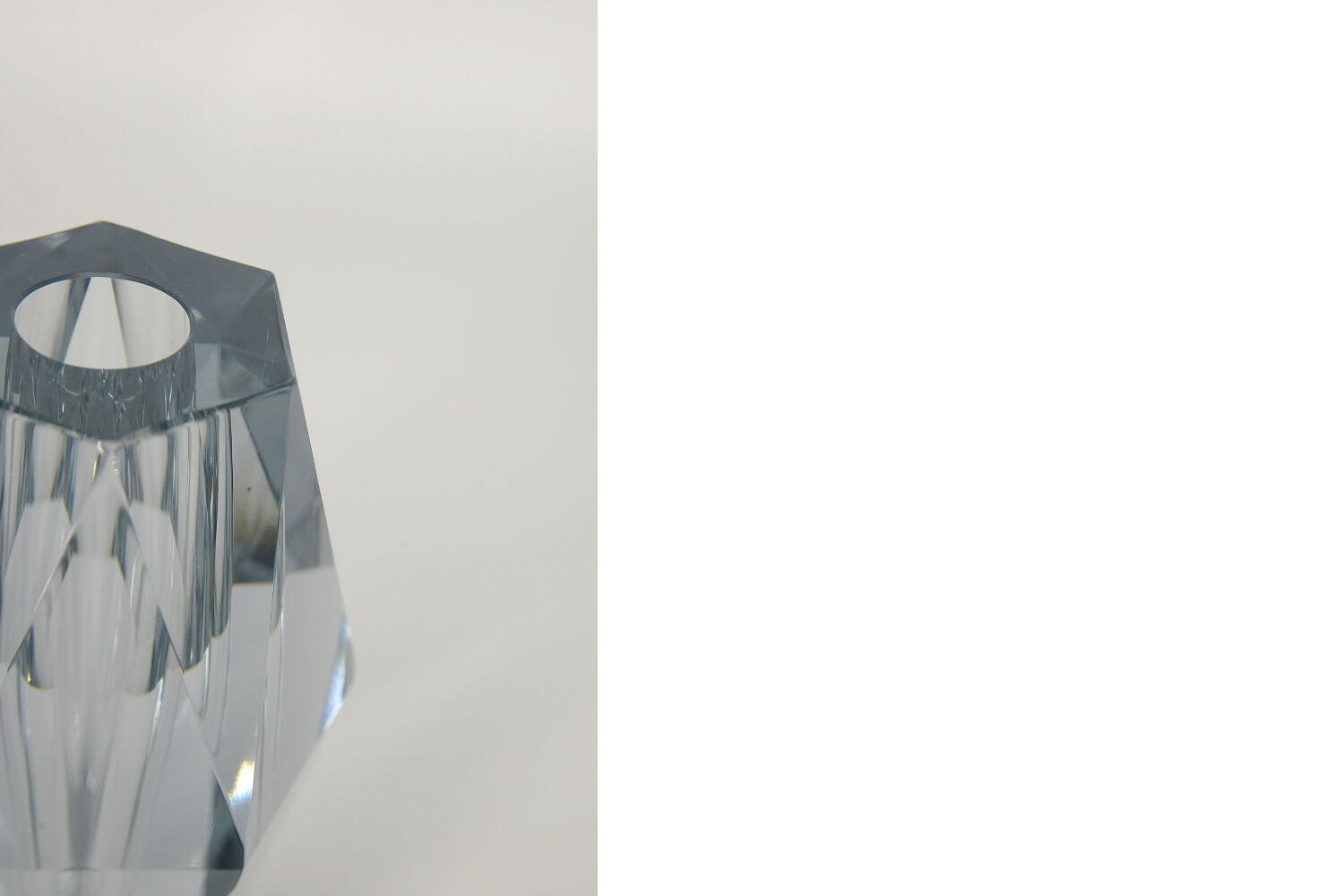 Mid-century glass vase by Asta Strömberg for Strömbergshyttan, 1960s