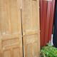 Lot de 5 anciennes boiseries en pin ou portes de séparation