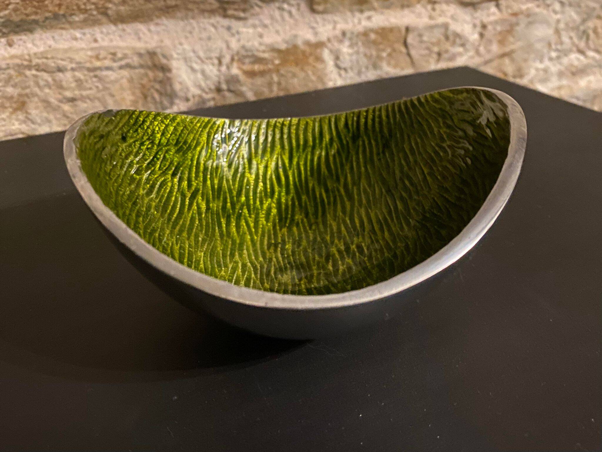 Metal pocket tray, green enameled interior