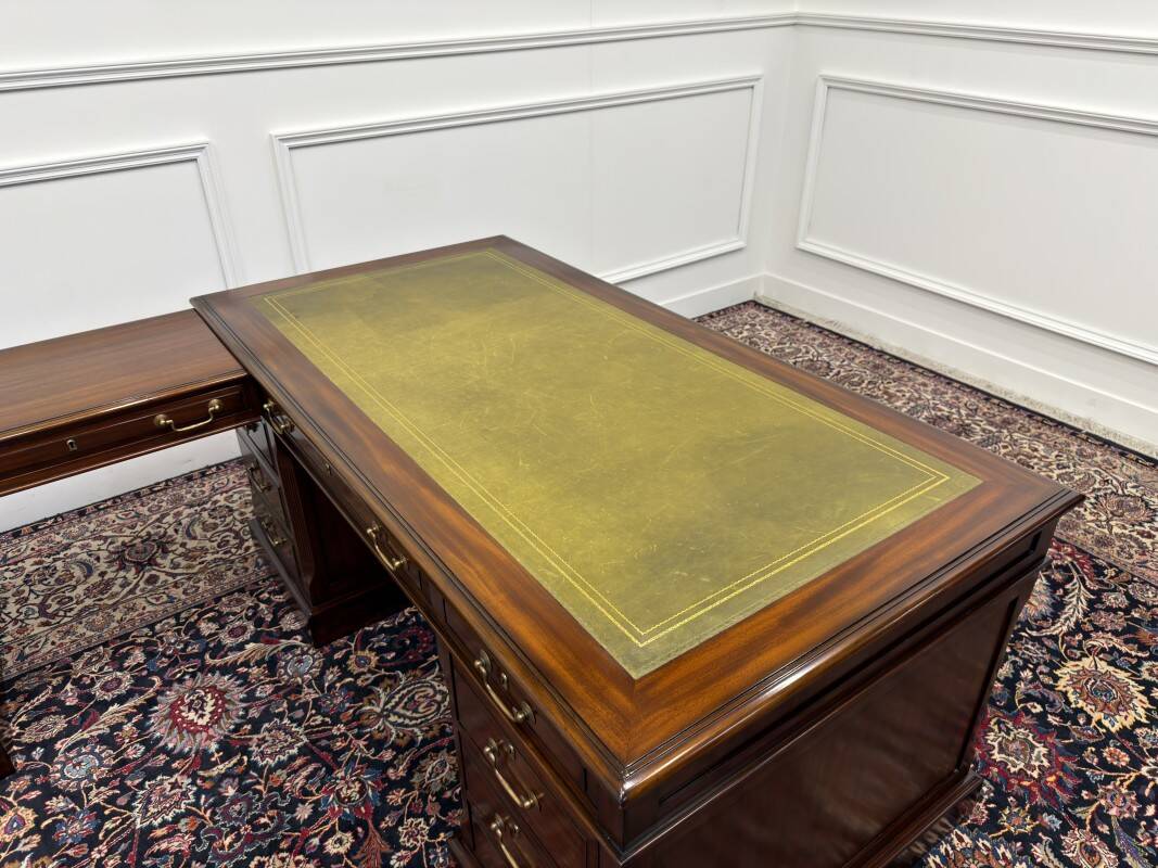 Bureau d'angle Globe Wernicke d'origine