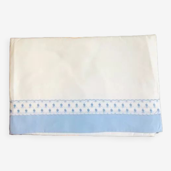 Sheet with blue band and embroidered lace