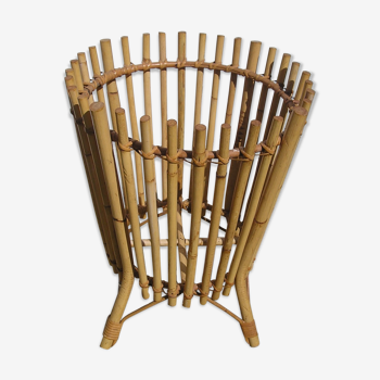 Trash or worker Wicker rattan of the 1970s