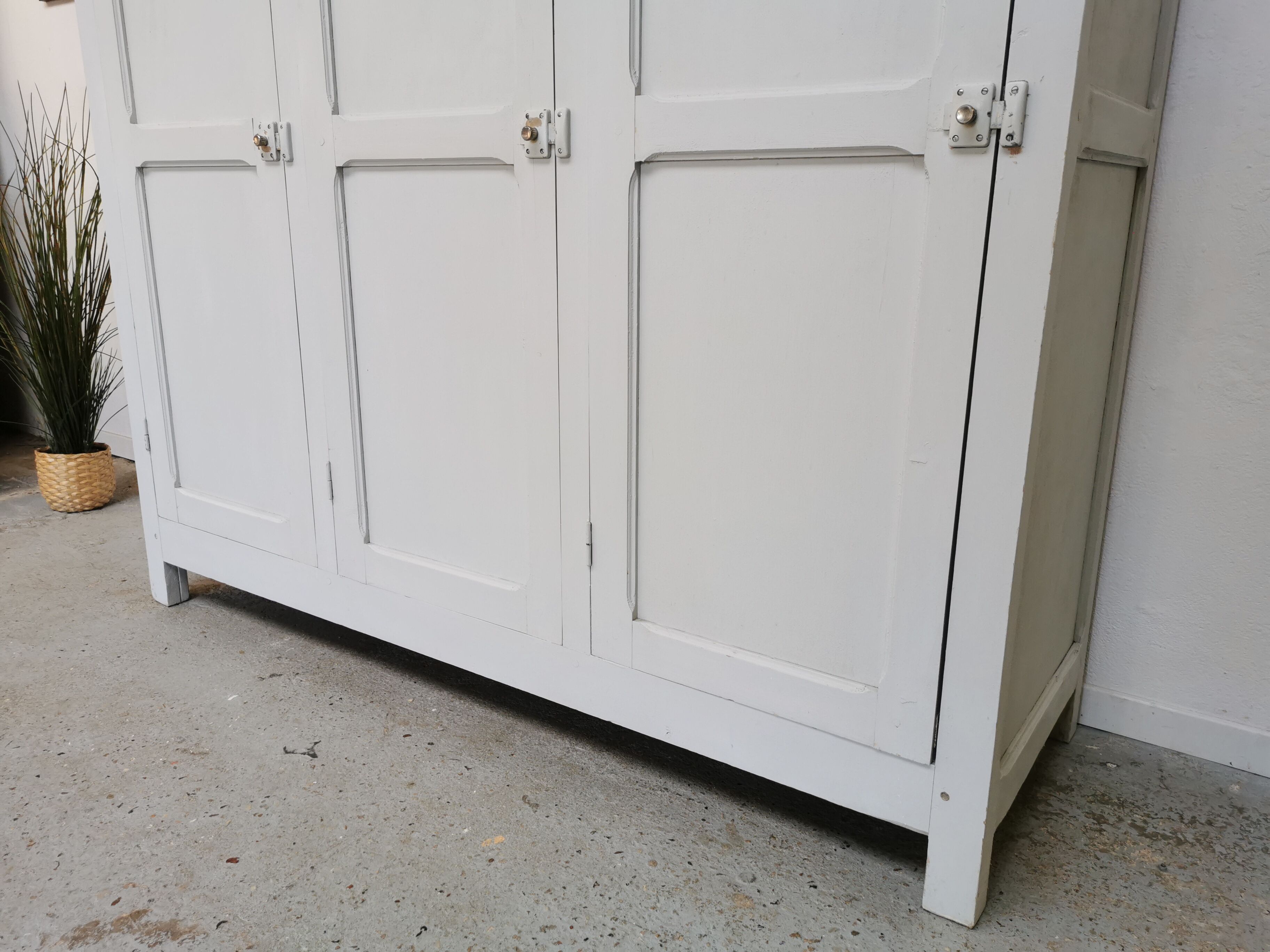 Vintage Parisian wardrobe