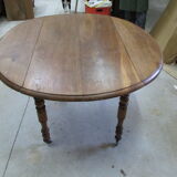 Round kitchen table with solid oak shutters