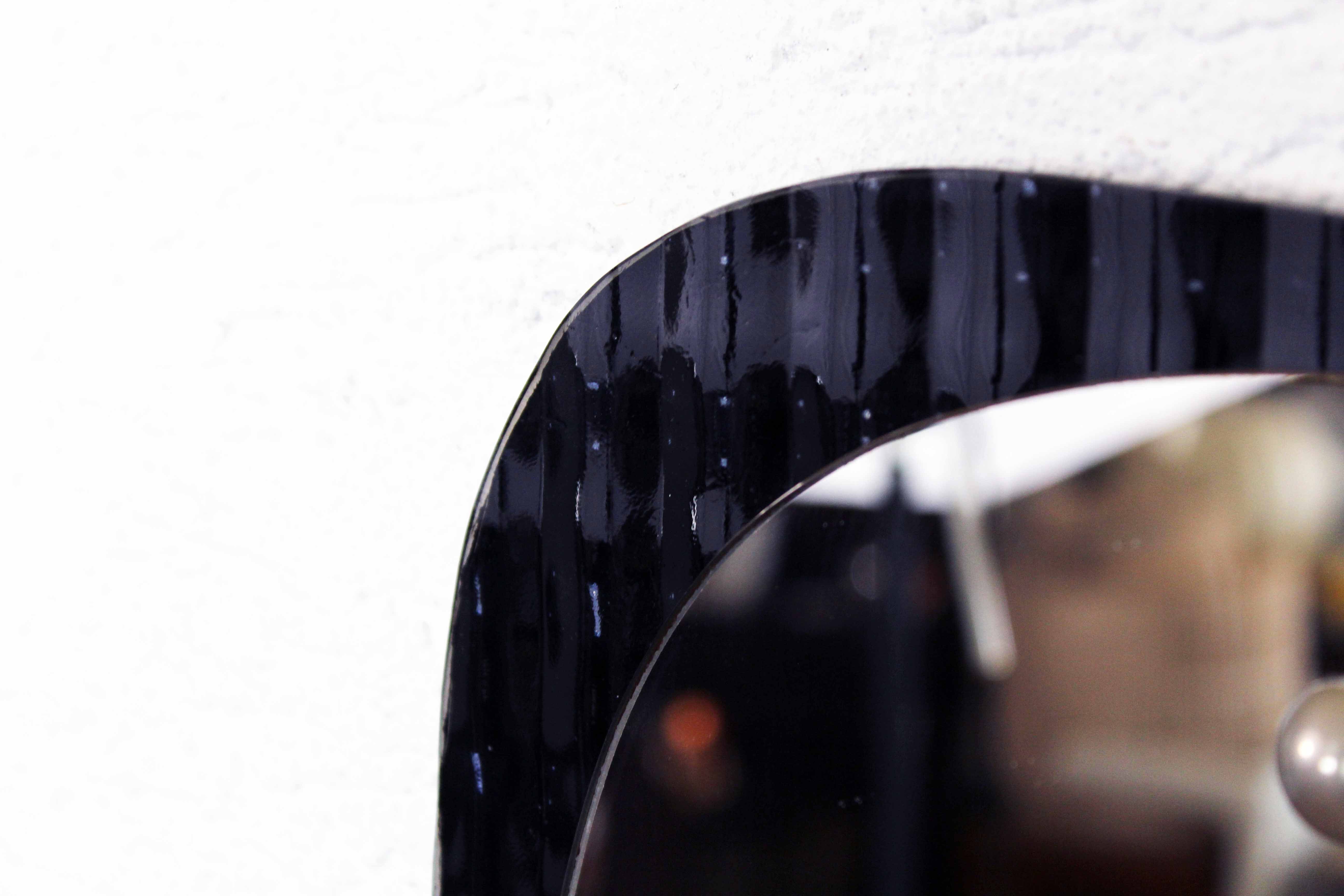 Free-form glass mirror - 80x33cm