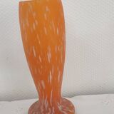 Vase en pâte de verre.