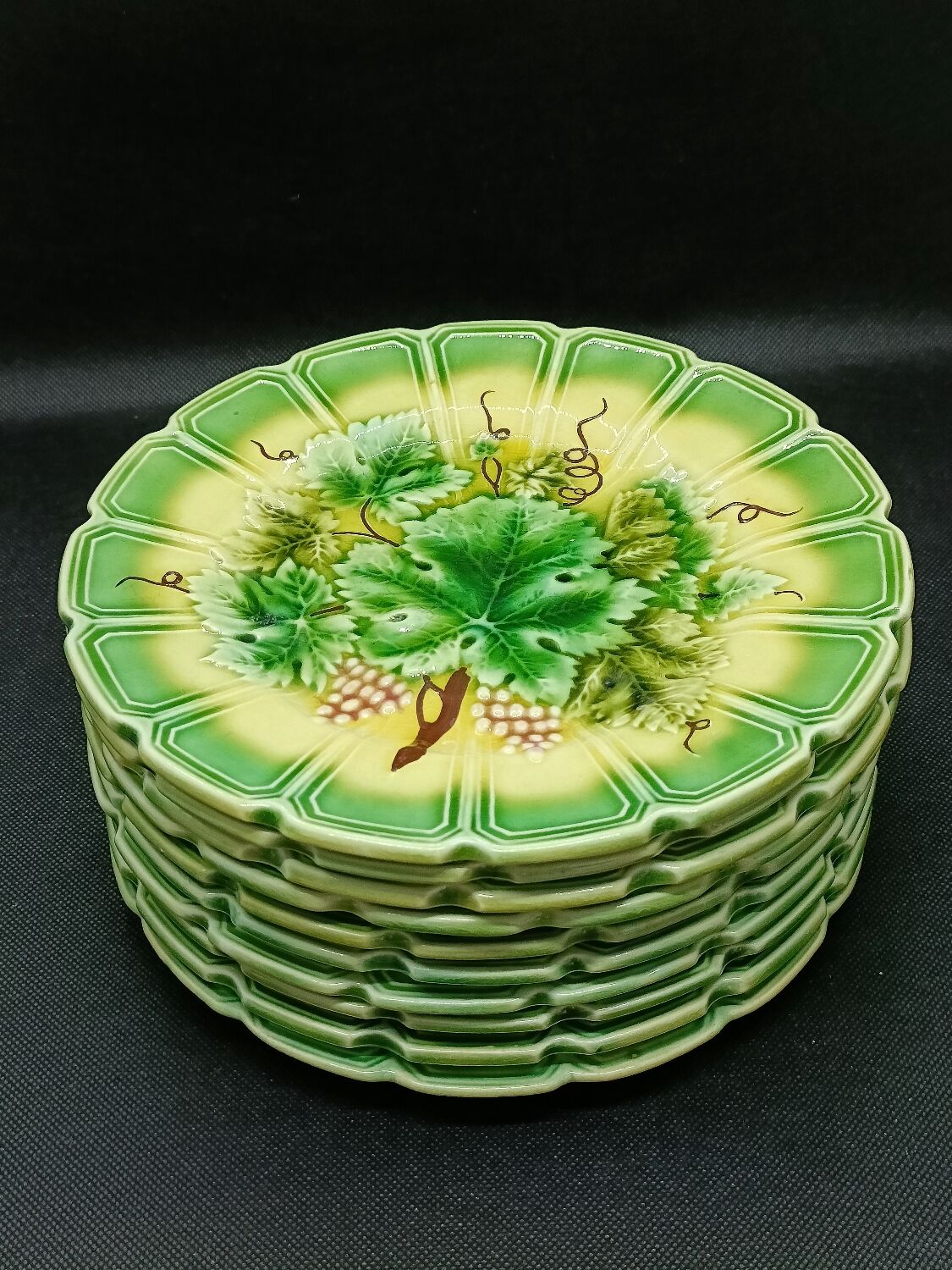 Sarreguemines dessert plate set