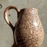 Pitcher in mixed earth of Apt