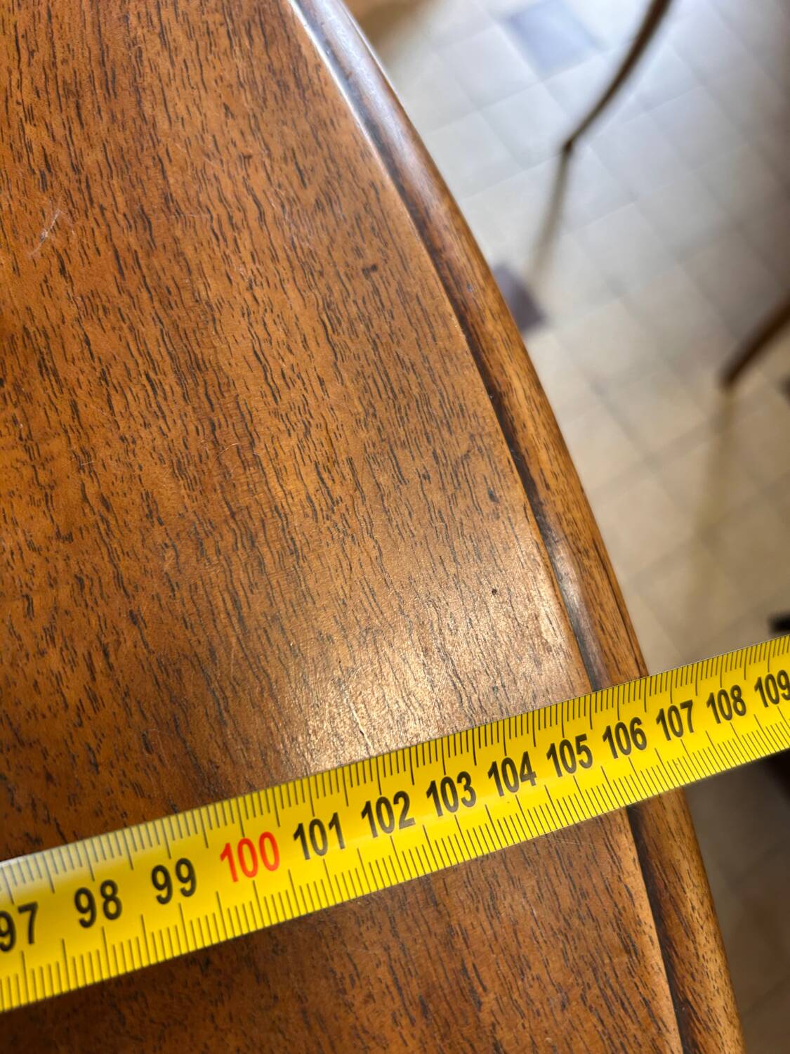Jolie table ronde vintage