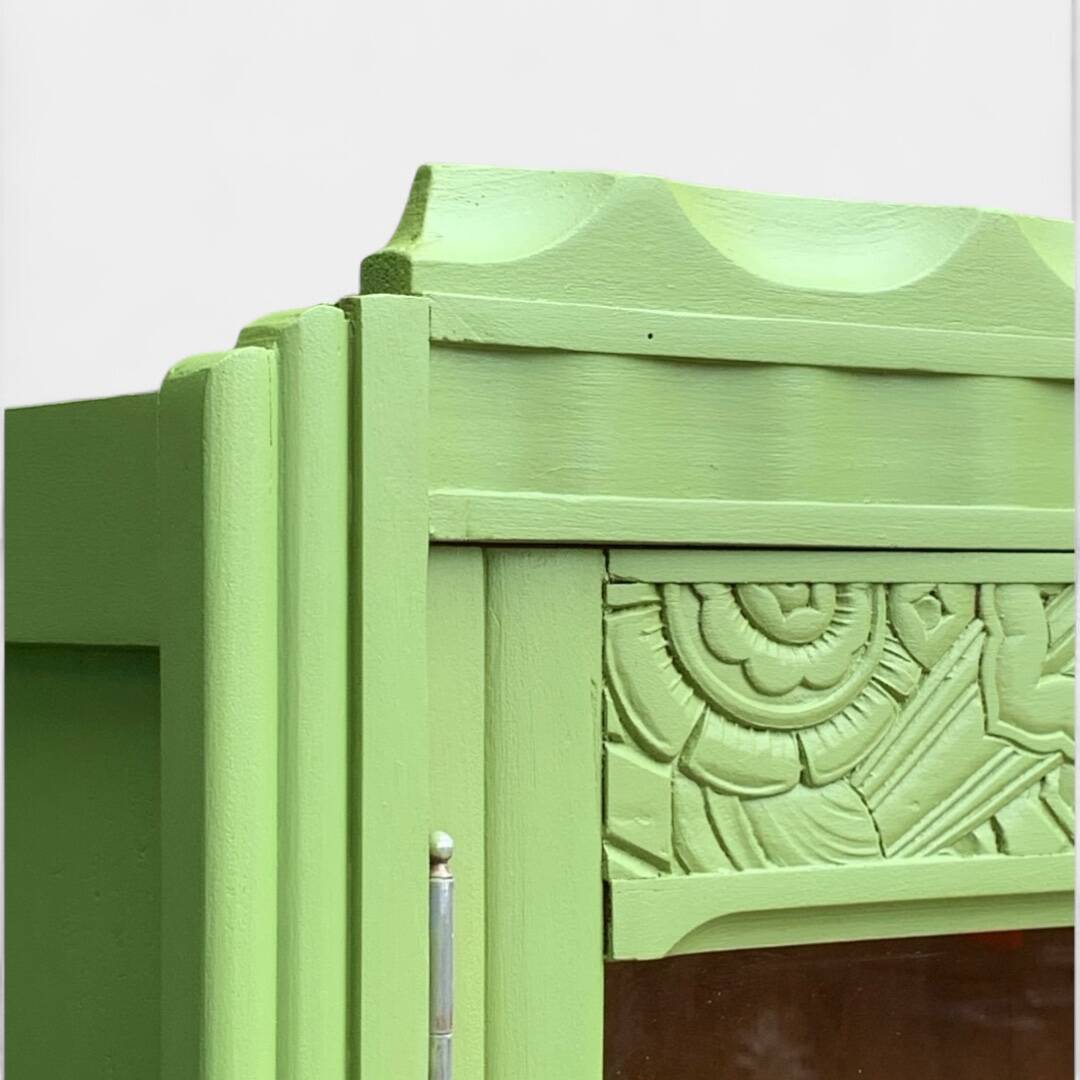 Armoire parisienne vitrée art déco 1930 kaki