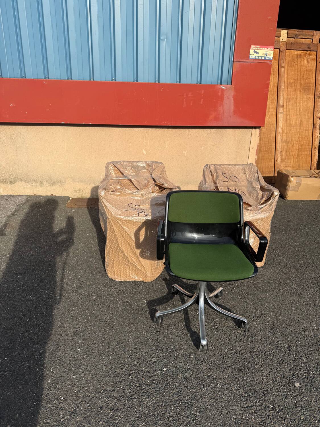 Tecno Modus Armchair