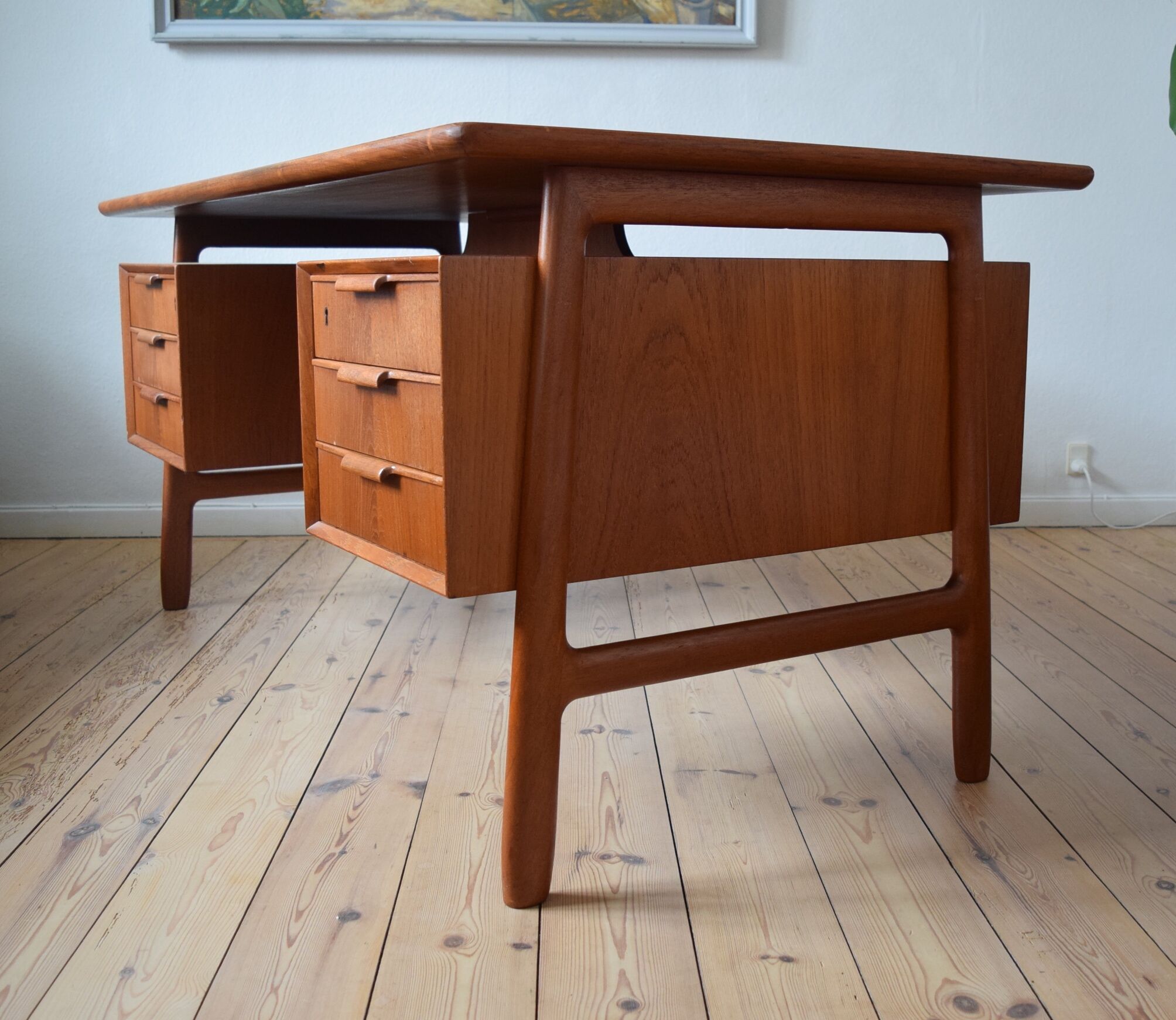 Danish model 75 desk by Gunni Omann 1960