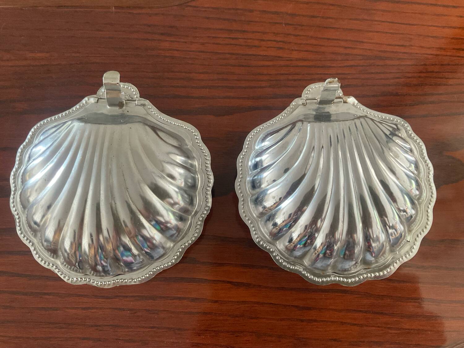 Pair of shell butter dishes from the 70s