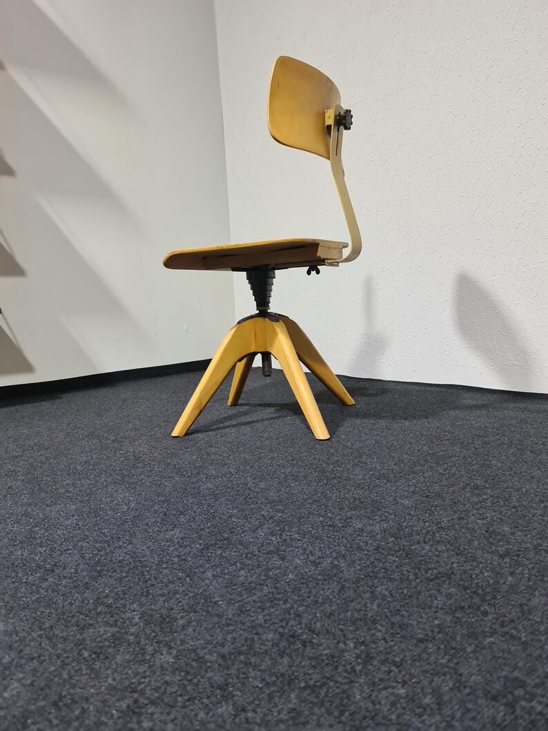 Bauhaus vintage swivel chair