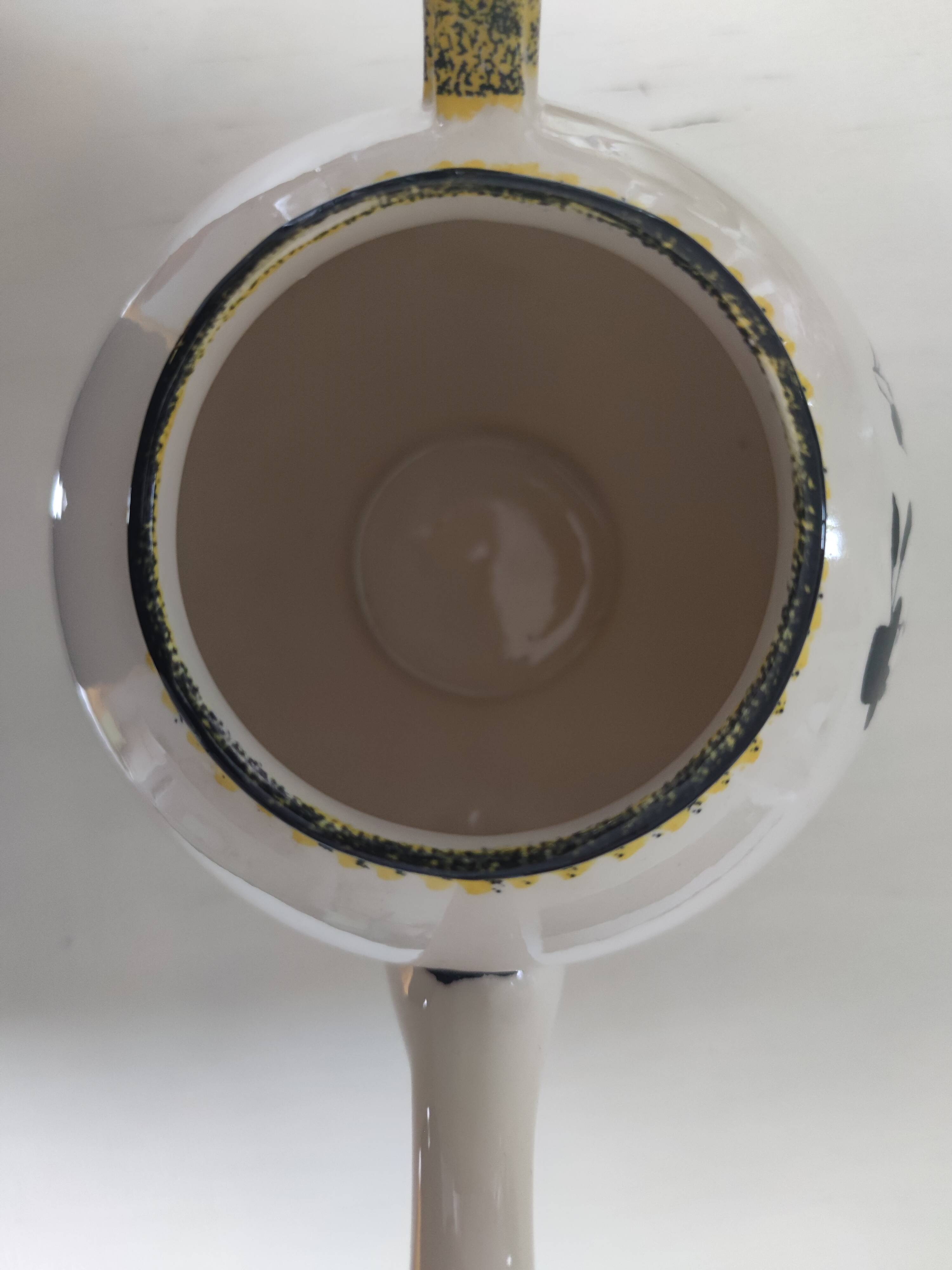 Henriot Quimper coffee service 8 cups/saucers, coffee pot, sugar bowl, jug.