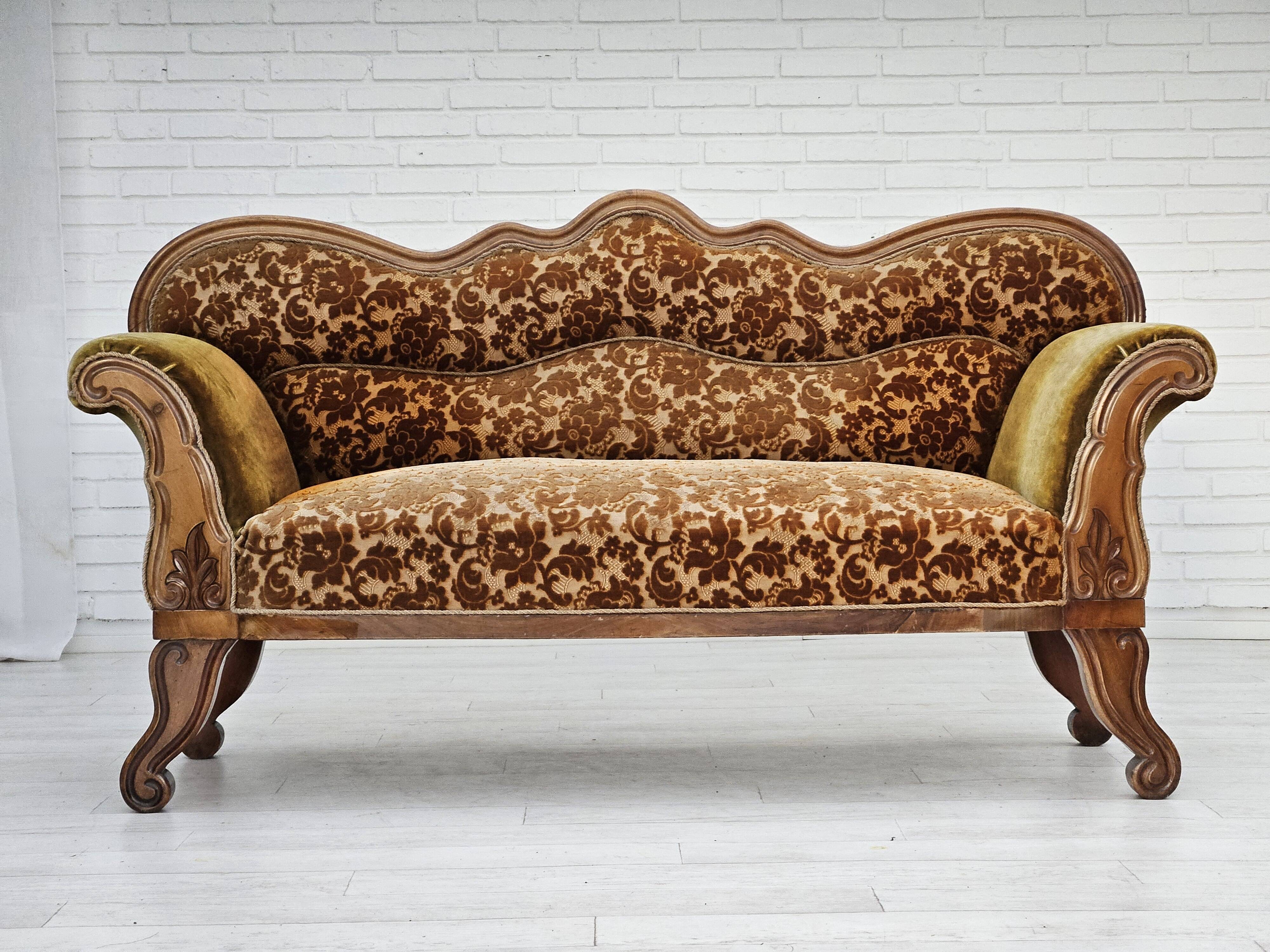 Années 1930, canapé danois 2 places, bois de frêne, état d'origine.