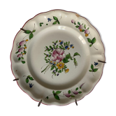 Assiette de Nevers en faïence fin XVIIIe siècle décor floral