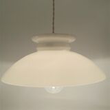 White opaline suspension