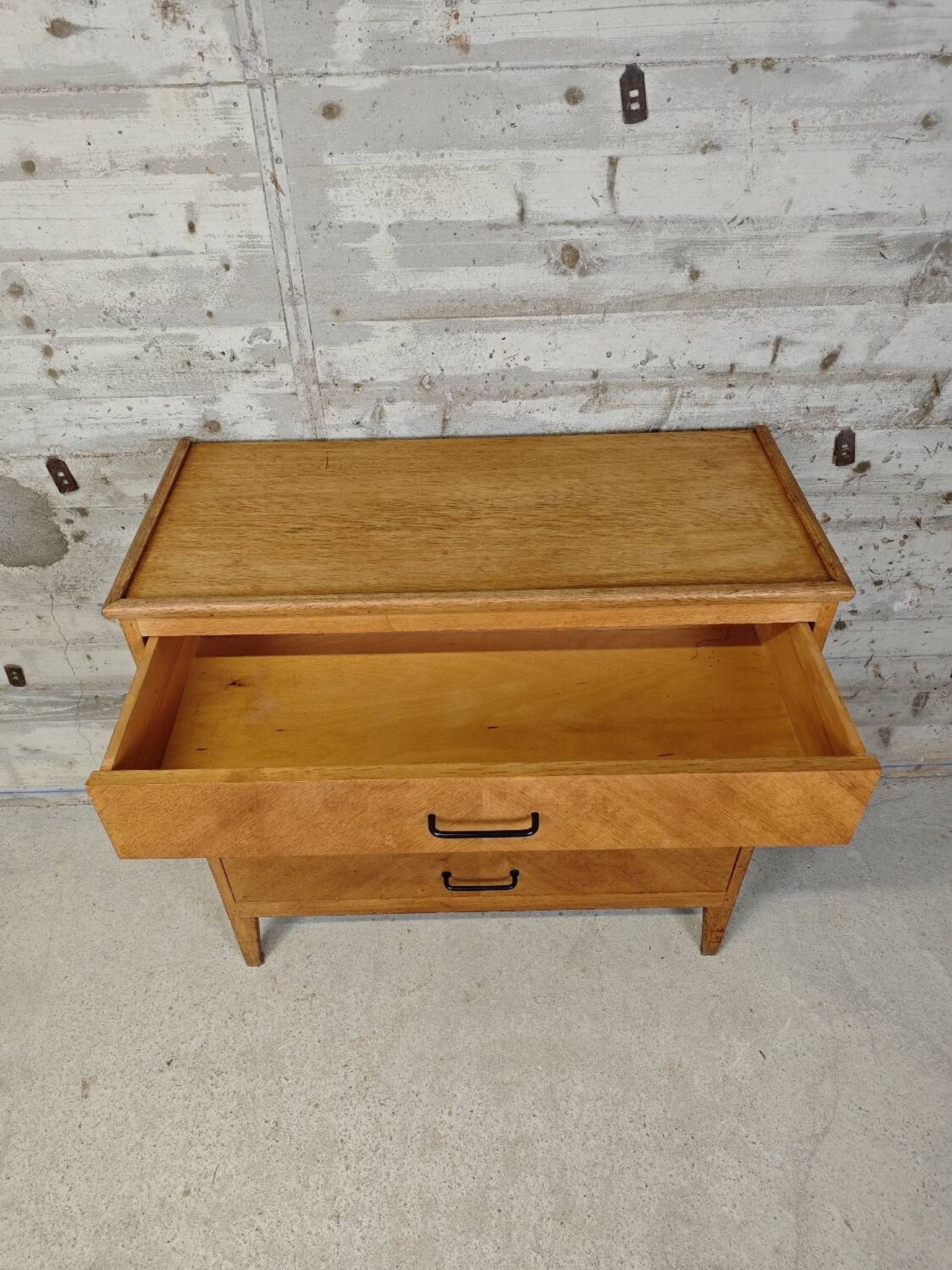 Vintage chest of drawers