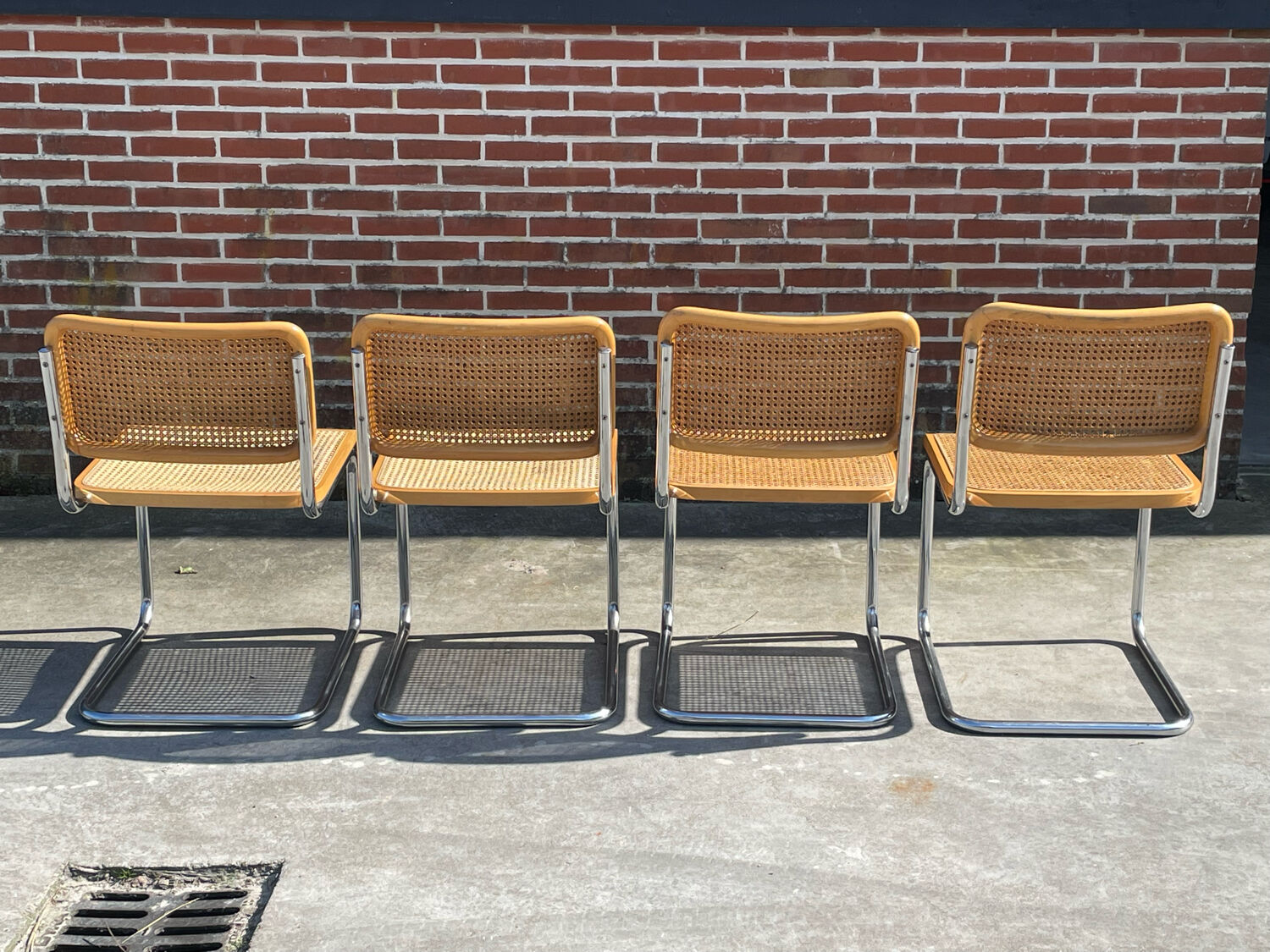 Lot de 4 chaises Cesca modèle b32 en chrome fabriqué en italie par Marcel Breuer