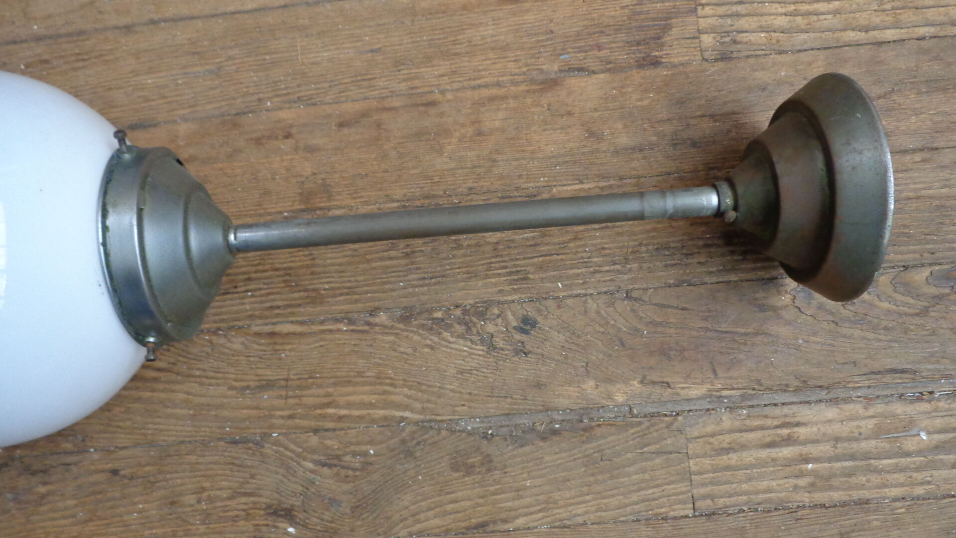 Hanging ball vintage