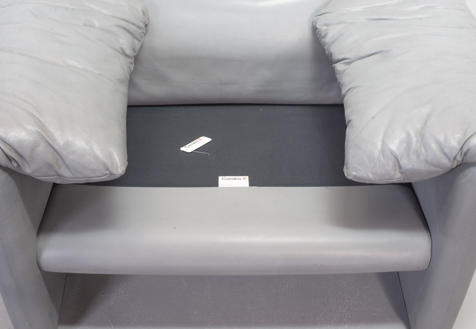 Cassina Lounge Chair 'Maralunga' by Vico Magistretti in Grey Leather 1970s