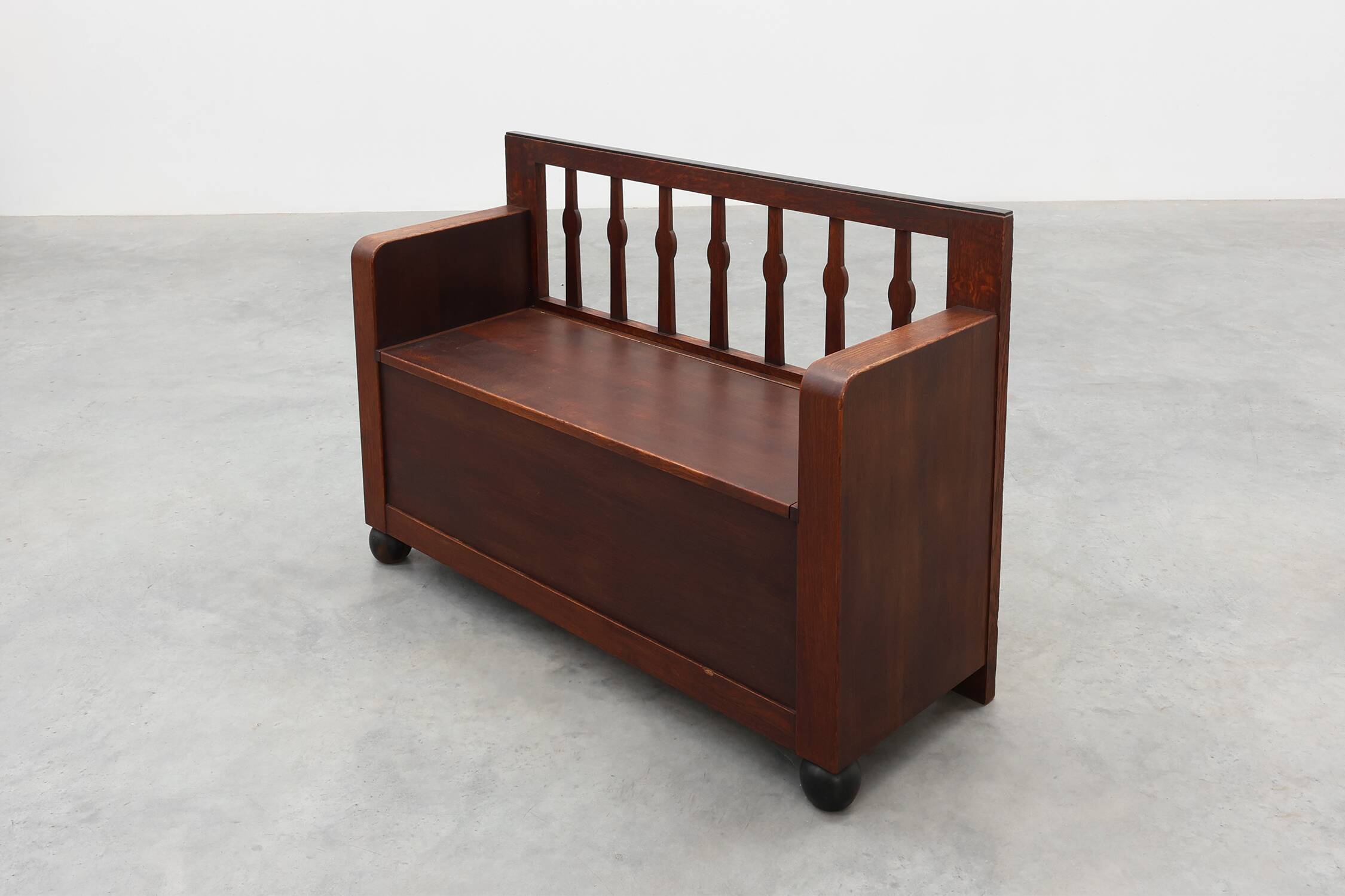 Modernist Art Deco bench with lift-top storage seat in solid oak, Belgium