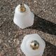Lot de 2 baladeuses suspensions vintage en verre blanc