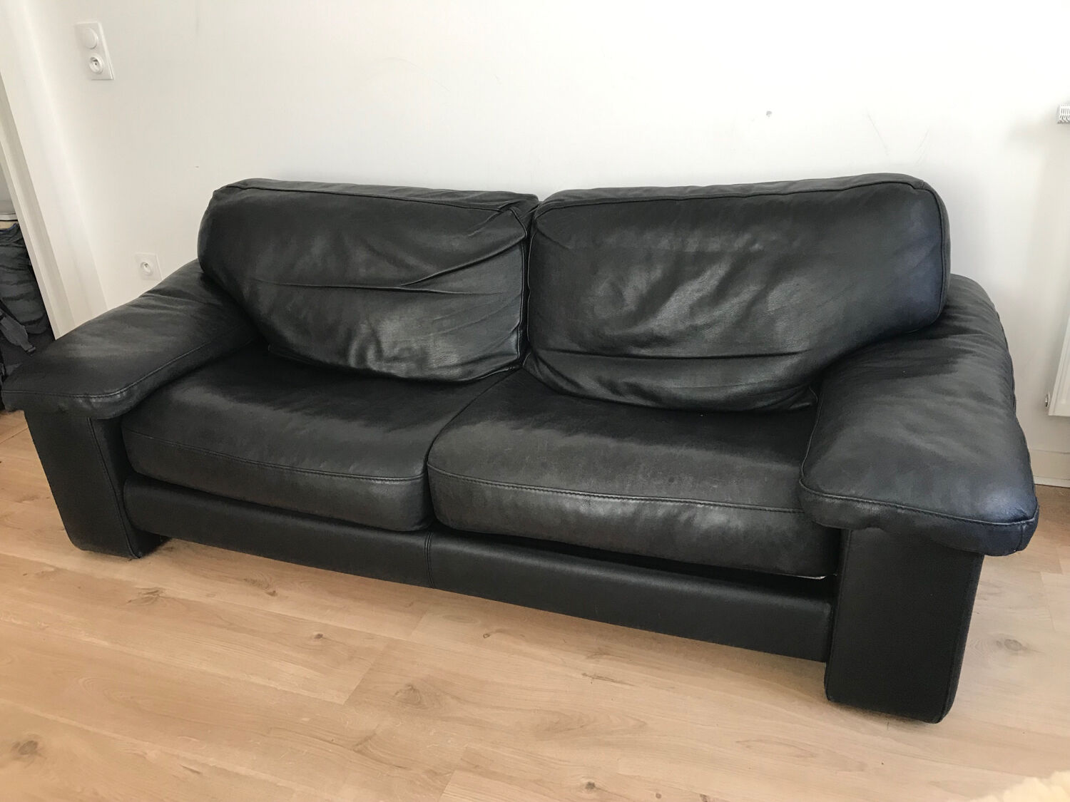 Steiner sofa bed in black leather