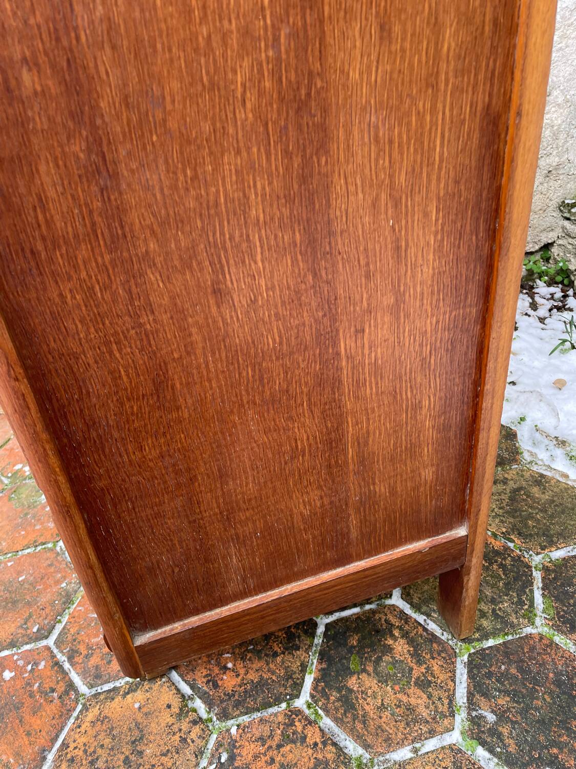 Vintage chest of drawers