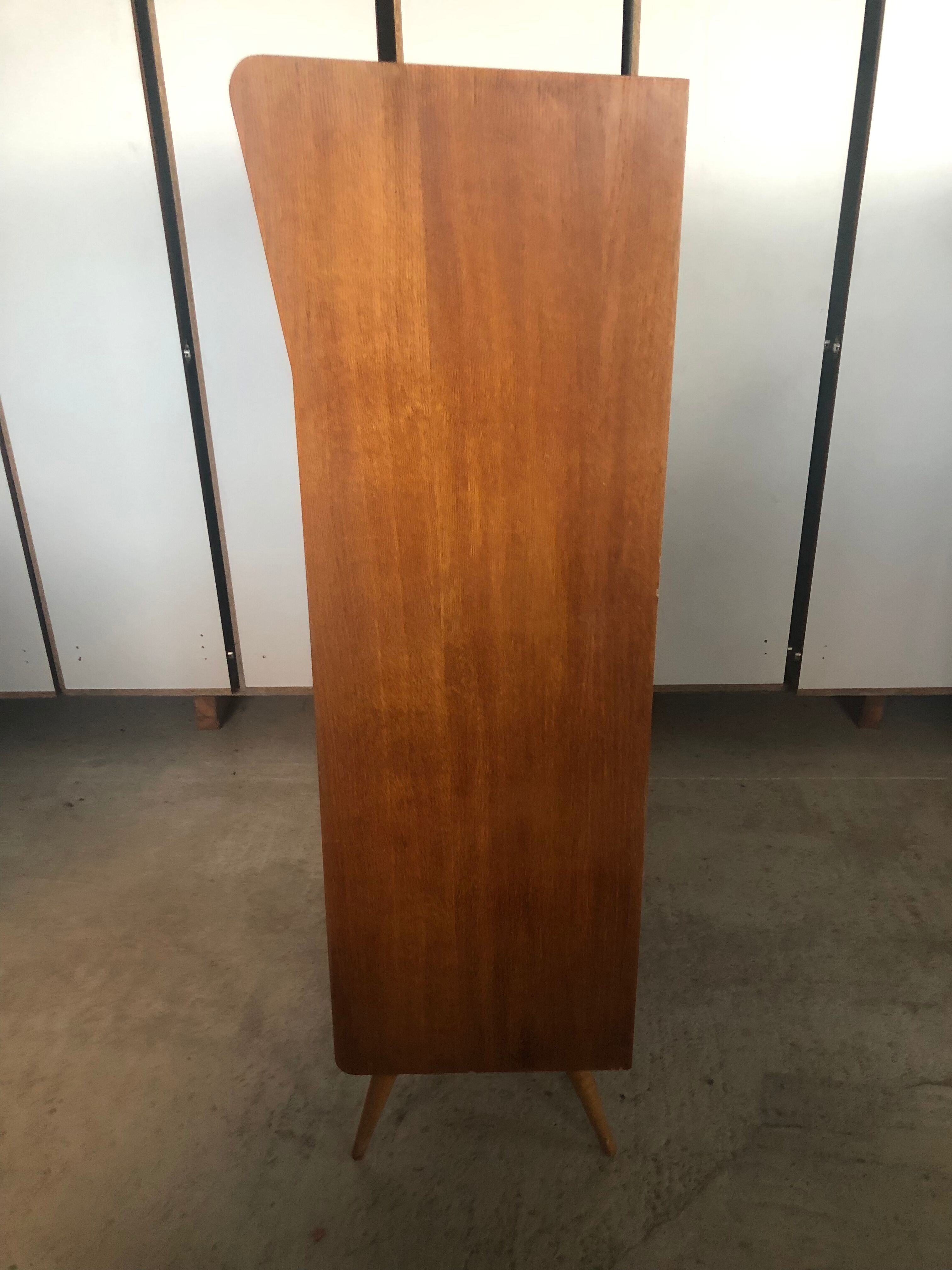 Secretary of the 70s feet compass