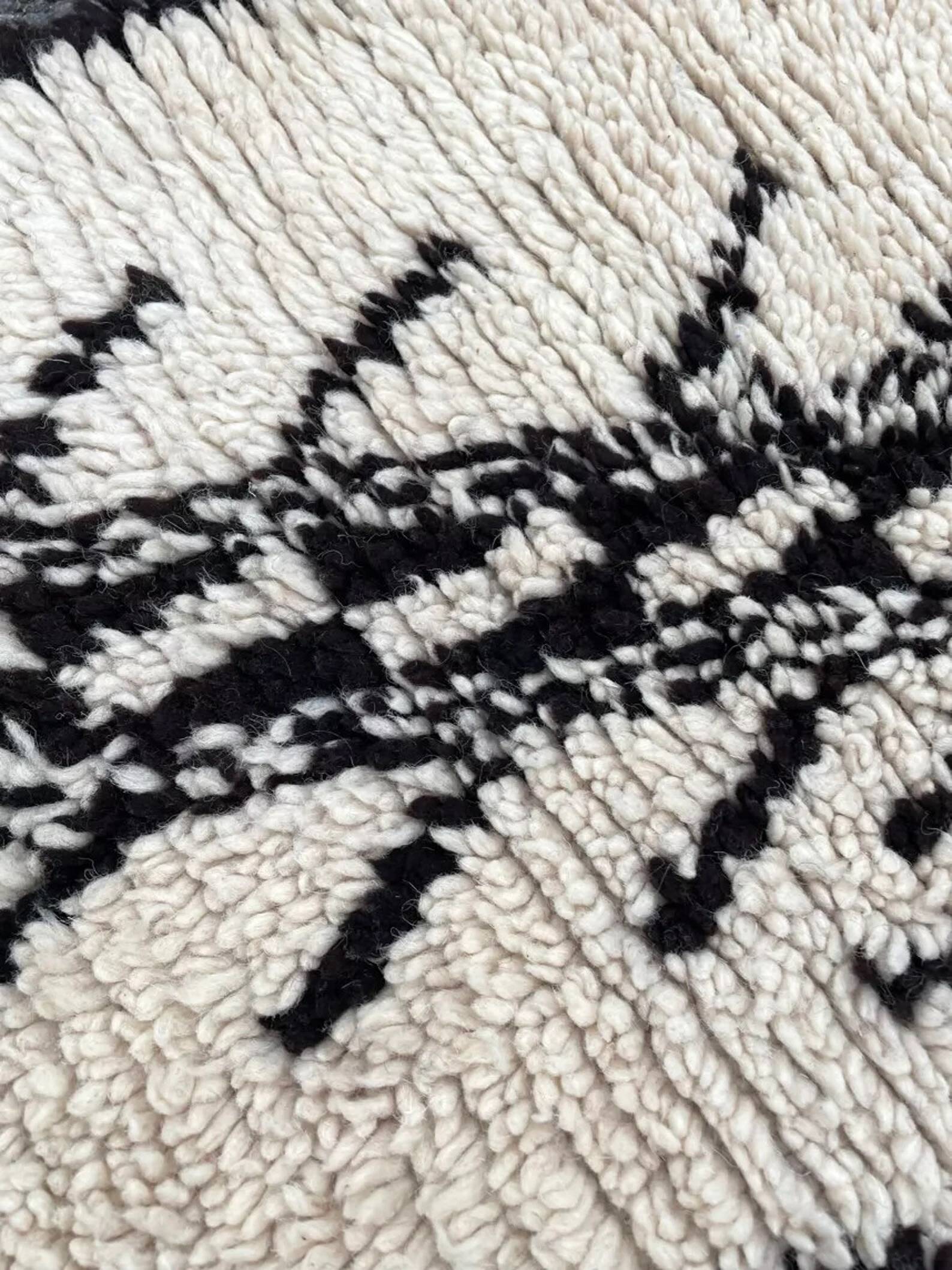 White Berber Beni Ourain wool rug 130x210 cm