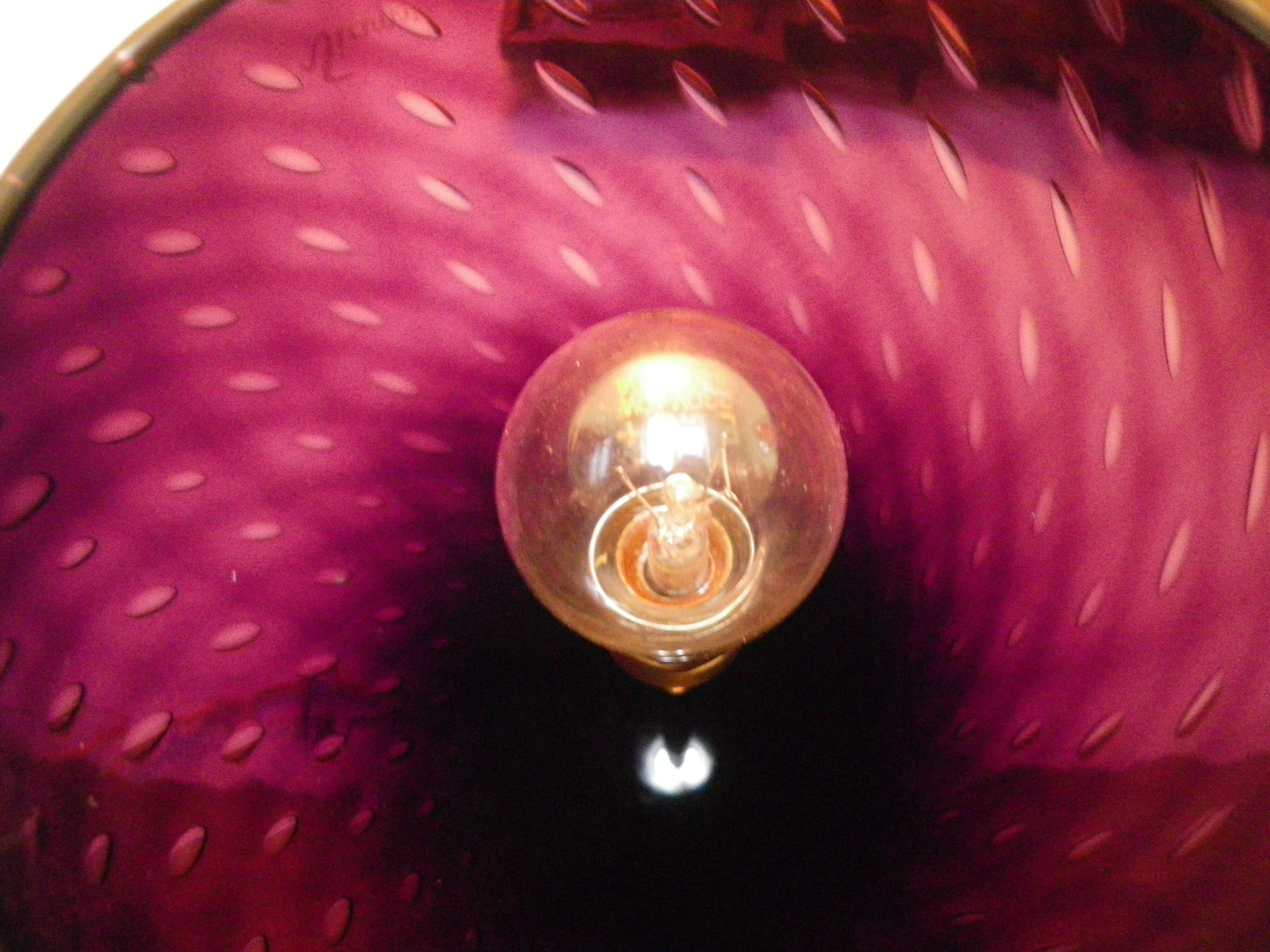 Suspension signed Vianne, inverted drop in glass lined black nuanced and purple interior