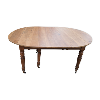 Farm table