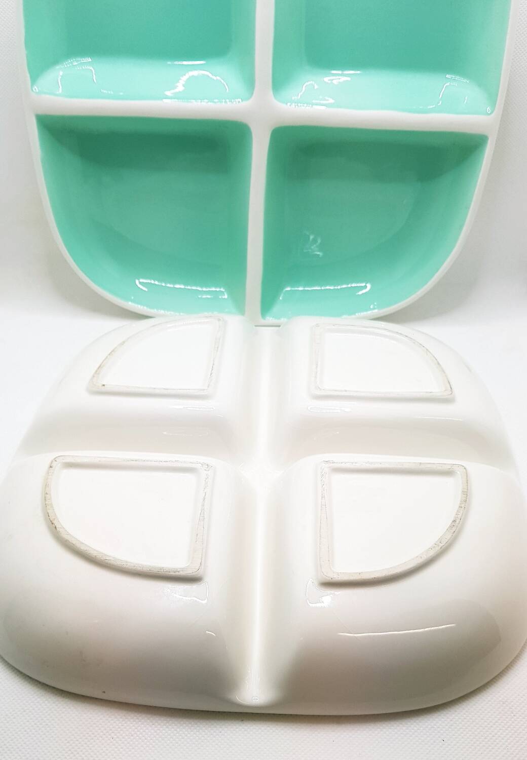 Divided mint serving plates