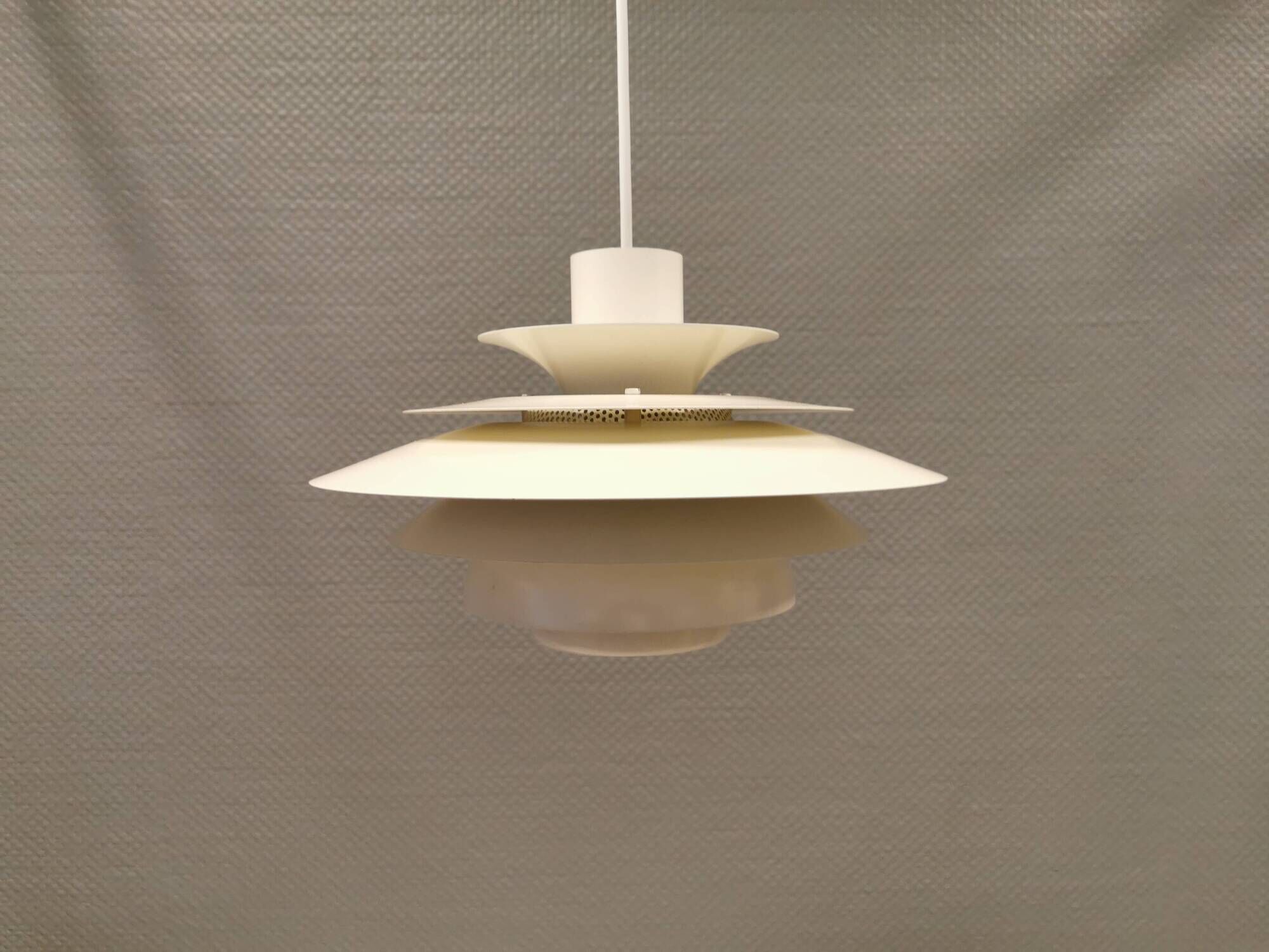 Danish designed hanging lamp, produced by JEKA (closed in the 1990s) model Verona.