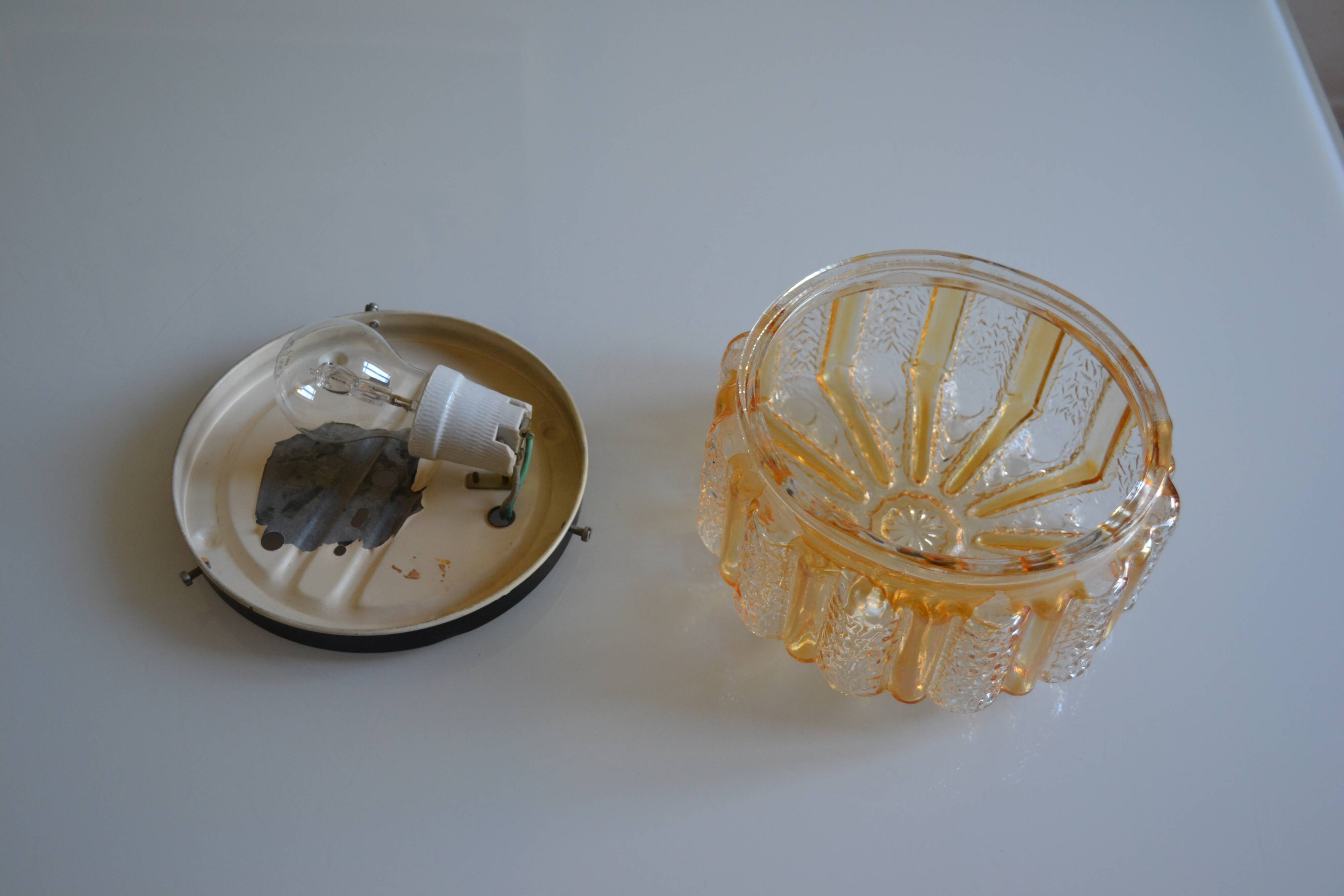 Ceiling or wall light circa 1950-1960